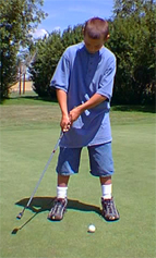 kidputt_backswing.JPG (45669 bytes)